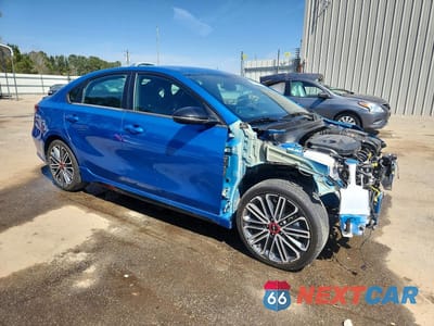 Czwarte zdjęcie samochodu z boku: 2023 KIA FORTE GT VIN:3KPF44AC5PE676668 - miniatura