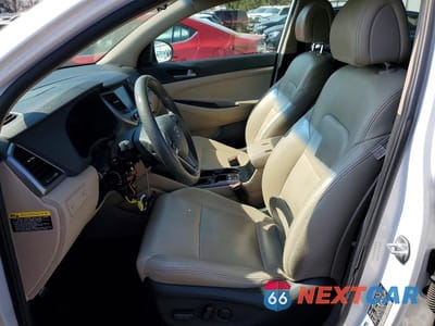 Zdjęcie 7 z 12 samochodu: 2018 HYUNDAI TUCSON VIN:KM8J3CA47JU623166 - miniatura