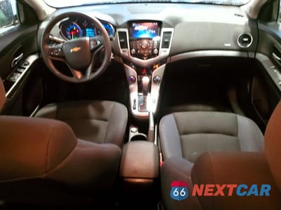 Zdjęcie 8 z 12 samochodu: 2016 CHEVROLET CRUZE VIN:1G1PE5SB3G7185506 - miniatura