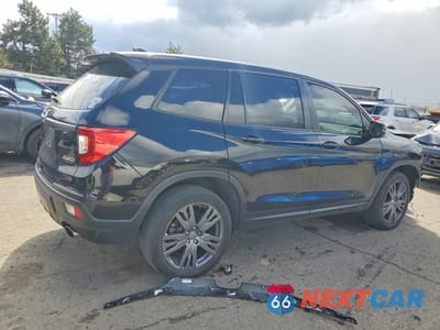 Trzecie zdjęcie samochodu z tyłu: 2021 HONDA PASSPORT EXL VIN:5FNYF8H55MB004245 - miniatura