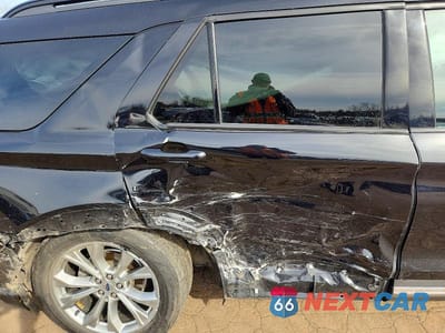 Zdjęcie 11 z 14 samochodu: 2020 FORD EXPLORER XLT VIN:1FMSK8DH4LGB79183 - miniatura