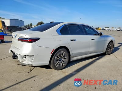 Trzecie zdjęcie samochodu z tyłu: 2024 BMW I7 EDRIVE50 VIN:WBY43EJ05RCR69212 - miniatura