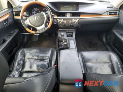 Zdjęcie 8 z 12 samochodu: 2015 LEXUS ES 300H BASE VIN:JTHBW1GG5F2095280 - miniatura