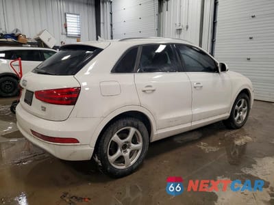 Trzecie zdjęcie samochodu z tyłu: 2015 AUDI Q3 PREMIUM PLUS VIN:WA1EFEFS1FR001960 - miniatura