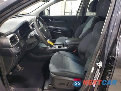 Zdjęcie 7 z 12 samochodu: 2019 KIA SORENTO LX V6 VIN:5XYPGDA55KG541604 - miniatura