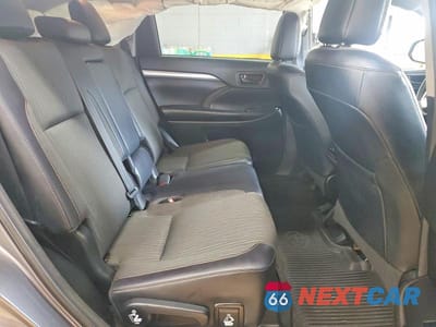 Zdjęcie 11 z 13 samochodu: 2018 TOYOTA HIGHLANDER LE PLUS VIN:5TDBZRFH2JS908688 - miniatura