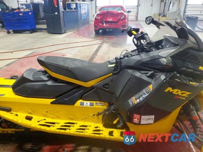 Piąte zdjęcie samochodu w środku: 2025 SKIDOO MX Z X-RS E-TEC 850R VIN:2BPSMVSA6SV000004 - miniatura