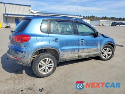 Trzecie zdjęcie samochodu z tyłu: 2017 VOLKSWAGEN TIGUAN S VIN:WVGBV7AX0HW505006 - miniatura