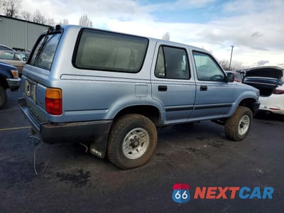 Trzecie zdjęcie samochodu z tyłu: 1990 TOYOTA 4RUNNER SR5 V6 VIN:JT3VN39W2L8005131 - miniatura