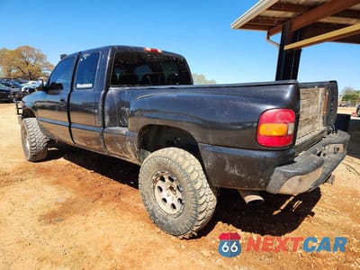 Drugie zdjęcie samochodu z przodu: 2000 CHEVROLET SILVERADO C1500 VIN:2GCEC19T0Y1376827 - miniatura