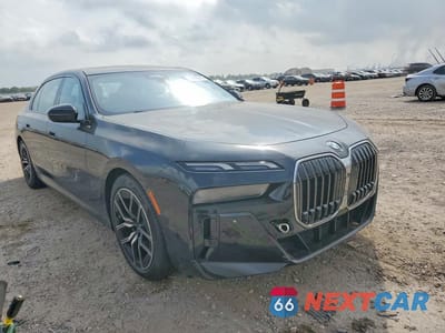 Czwarte zdjęcie samochodu z boku: 2023 BMW 740 I VIN:WBA23EH00PCM21708 - miniatura