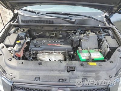 Zdjęcie 12 z 12 samochodu: 2006 TOYOTA RAV4 SPORT VIN:JTMBD32V665049688 - miniatura