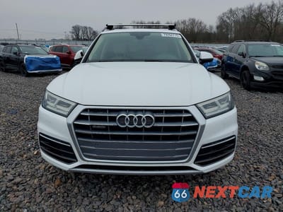 Piąte zdjęcie samochodu w środku: 2018 AUDI Q5 PREMIUM PLUS VIN:WA1BNAFY5J2012058 - miniatura