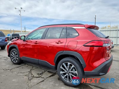 Drugie zdjęcie samochodu z przodu: 2024 TOYOTA COROLLA CROSS XLE VIN:7MUDAABG3RV118123 - miniatura
