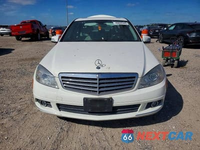 Piąte zdjęcie samochodu w środku: 2010 MERCEDES-BENZ C 300 VIN:WDDGF5EB3AF429383 - miniatura