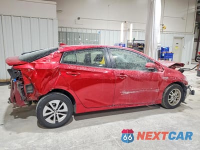 Trzecie zdjęcie samochodu z tyłu: 2017 TOYOTA PRIUS THREE VIN:JTDKARFU7H3534109 - miniatura