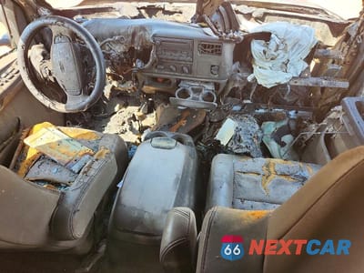 Zdjęcie 8 z 11 samochodu: 2002 FORD F250 SUPER DUTY VIN:1FTNW21F62ED17998 - miniatura