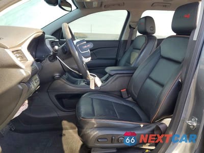 Zdjęcie 7 z 13 samochodu: 2021 GMC ACADIA AT4 VIN:1GKKNLLS4MZ232437 - miniatura