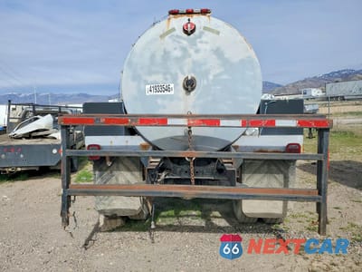 Zdjęcie 6 z 13 samochodu: 2007 FORD F750 SUPER DUTY TANK TRUCK VIN:3FRWF75B97V515451 - miniatura
