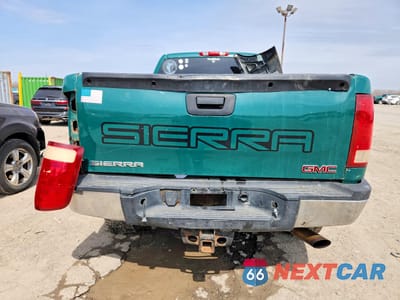 Zdjęcie 6 z 12 samochodu: 2011 GMC 2500 VIN:1GT21ZCG2BZ195679 - miniatura