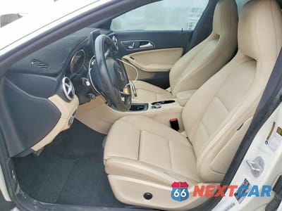 Zdjęcie 7 z 11 samochodu: 2017 MERCEDES-BENZ CLA 250 VIN:WDDSJ4EB9HN467185 - miniatura