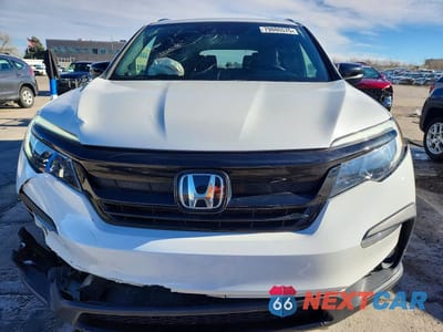 Piąte zdjęcie samochodu w środku: 2022 HONDA PILOT TRAILSPORT VIN:5FNYF6H88NB099982 - miniatura