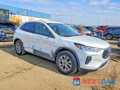 Czwarte zdjęcie samochodu z boku: 2023 FORD ESCAPE ACTIVE VIN:1FMCU9GN5PUB28319 - miniatura