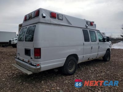 Trzecie zdjęcie samochodu z tyłu: 2014 FORD E350 AMBULANCE VIN:1FDSS3EL7EDB15066 - miniatura