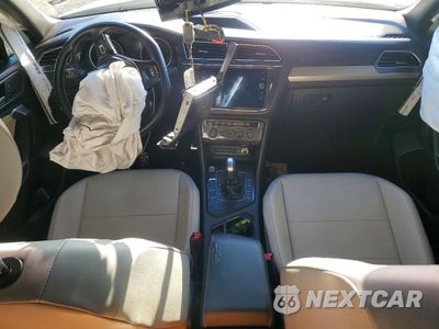 Zdjęcie 8 z 13 samochodu: 2021 VOLKSWAGEN TIGUAN SE VIN:3VV3B7AX7MM052497 - miniatura