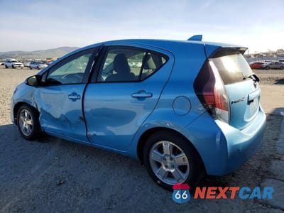 Drugie zdjęcie samochodu z przodu: 2015 TOYOTA PRIUS C TWO VIN:JTDKDTB36F1090604 - miniatura