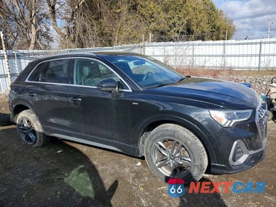 Czwarte zdjęcie samochodu z boku: 2020 AUDI Q3 PREMIUM PLUS S-LINE VIN:WA1EECF38L1033914 - miniatura
