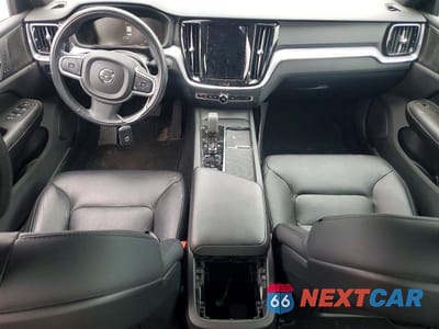Zdjęcie 8 z 13 samochodu: 2022 VOLVO S60 B5 MOMENTUM VIN:7JRL12TC9NG192739 - miniatura