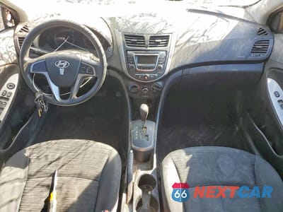 Zdjęcie 8 z 12 samochodu: 2017 HYUNDAI ACCENT SE VIN:KMHCT5AE5HU325898 - miniatura
