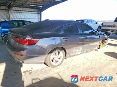 Trzecie zdjęcie samochodu z tyłu: 2019 HONDA INSIGHT EX VIN:19XZE4F54KE016327 - miniatura