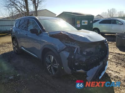 Czwarte zdjęcie samochodu z boku: 2021 NISSAN ROGUE PLATINUM VIN:JN8AT3DD4MW321203 - miniatura