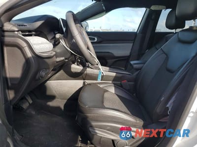 Zdjęcie 7 z 11 samochodu: 2025 JEEP COMPASS LATITUDE VIN:3C4NJDBN9ST577599 - miniatura