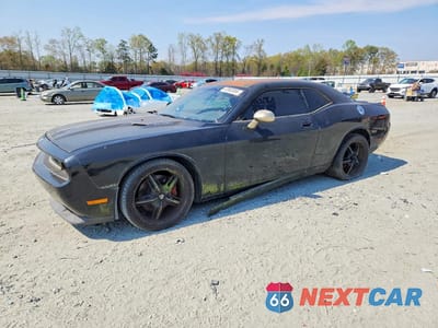 2010 DODGE CHALLENGER SRT-8 2B3CJ7DW1AH142664 - główne zdjęcie licytacji z USA - miniatura