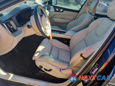Zdjęcie 7 z 13 samochodu: 2023 VOLVO XC60 ULTIMATE VIN:YV4L12DX1P1311726 - miniatura