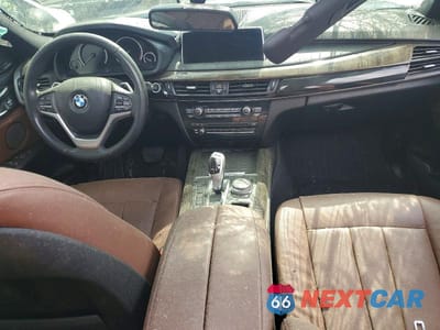 Zdjęcie 8 z 13 samochodu: 2018 BMW X5 XDR40E VIN:5UXKT0C59J0W03116 - miniatura