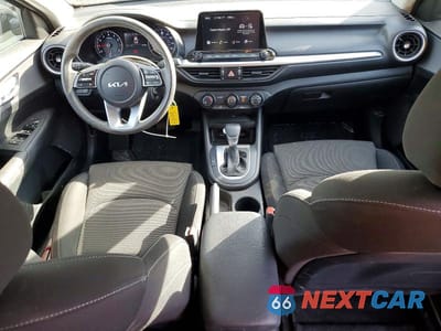 Zdjęcie 8 z 13 samochodu: 2023 KIA FORTE LX VIN:3KPF24AD7PE508741 - miniatura