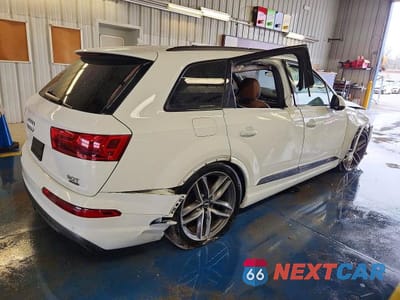 Trzecie zdjęcie samochodu z tyłu: 2018 AUDI Q7 PRESTIGE VIN:WA1VAAF72JD042221 - miniatura
