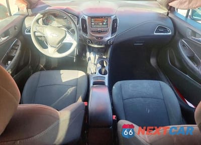 Zdjęcie 8 z 12 samochodu: 2018 CHEVROLET CRUZE LT VIN:1G1BE5SM3J7171382 - miniatura