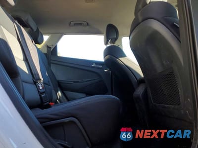 Zdjęcie 11 z 13 samochodu: 2018 HYUNDAI TUCSON SE VIN:KM8J23A49JU822304 - miniatura
