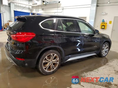 Trzecie zdjęcie samochodu z tyłu: 2018 BMW X1 XDRIVE28I VIN:WBXHT3C39J5K28751 - miniatura