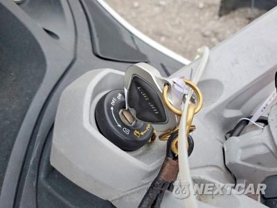 Zdjęcie 8 z 10 samochodu: 2012 CAN-AM SPYDER ROADSTER RT-LTD VIN:2BXJBDC18CV001456 - miniatura