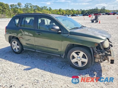 Czwarte zdjęcie samochodu z boku: 2008 JEEP COMPASS SPORT VIN:1J8FT47W38D551216 - miniatura