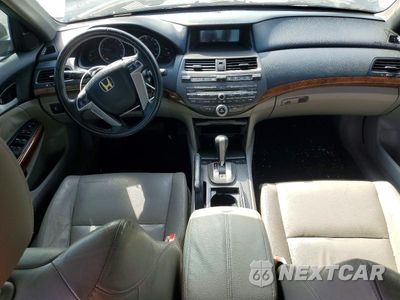 Zdjęcie 8 z 11 samochodu: 2011 HONDA ACCORD EXL VIN:1HGCP2F89BA036978 - miniatura