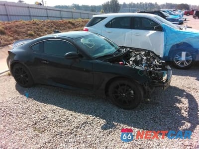 Czwarte zdjęcie samochodu z boku: 2025 TOYOTA GR86 PREMIUM VIN:JF1ZNBE19S8758273 - miniatura