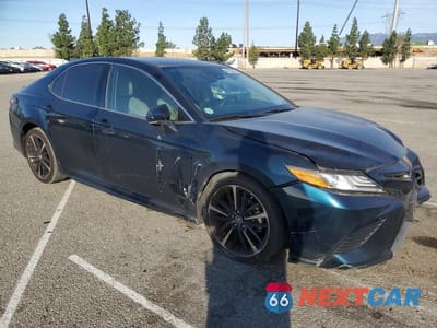 Czwarte zdjęcie samochodu z boku: 2019 TOYOTA CAMRY XSE VIN:4T1B61HK9KU787105 - miniatura