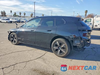 Drugie zdjęcie samochodu z przodu: 2024 BMW IX XDRIVE50 VIN:WB523CF04RCN52035 - miniatura